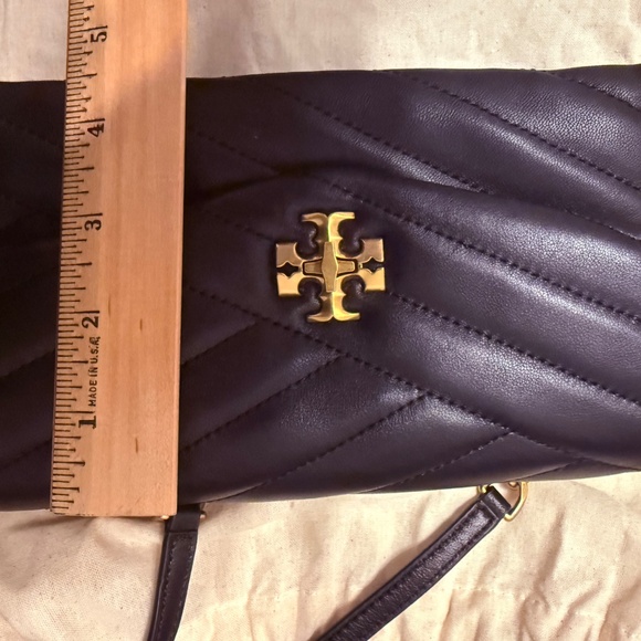 Tory Burch cross body - Picture 3 of 5